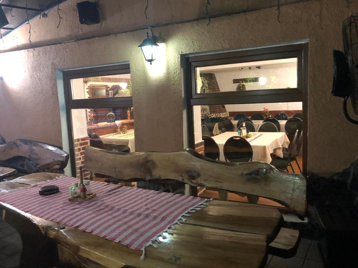 Pensiunea El Greco Axente Sever Экстерьер фото
